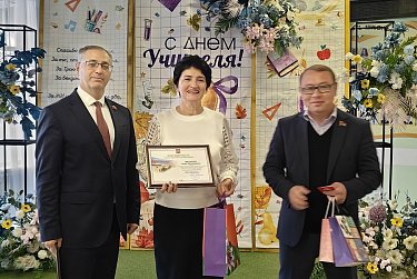 Депутаты встречаются с учителями